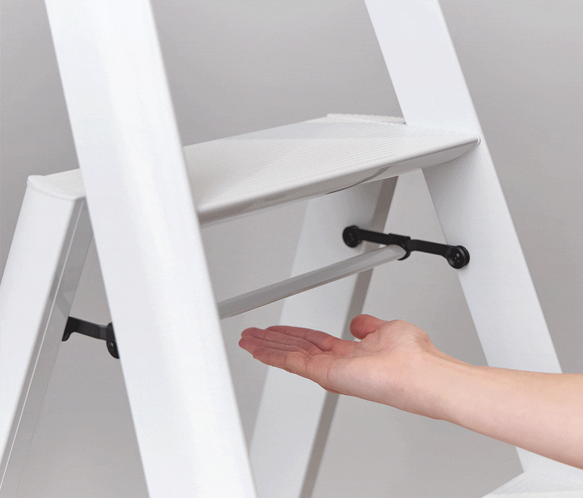 Hasegawa Lucano Step Ladder: 3-step, Orange